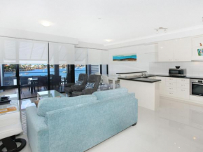 Kirribilli 13 - Two Bedroom Apartment with River View!